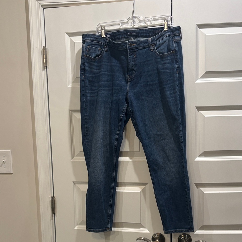 Vigoss Deep Indigo Cropped Jeans